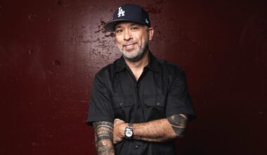 National comics will fill local stages this weekend – The Oakland Press