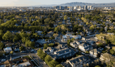 Resident poll shows mixed feelings on living in Bay Area