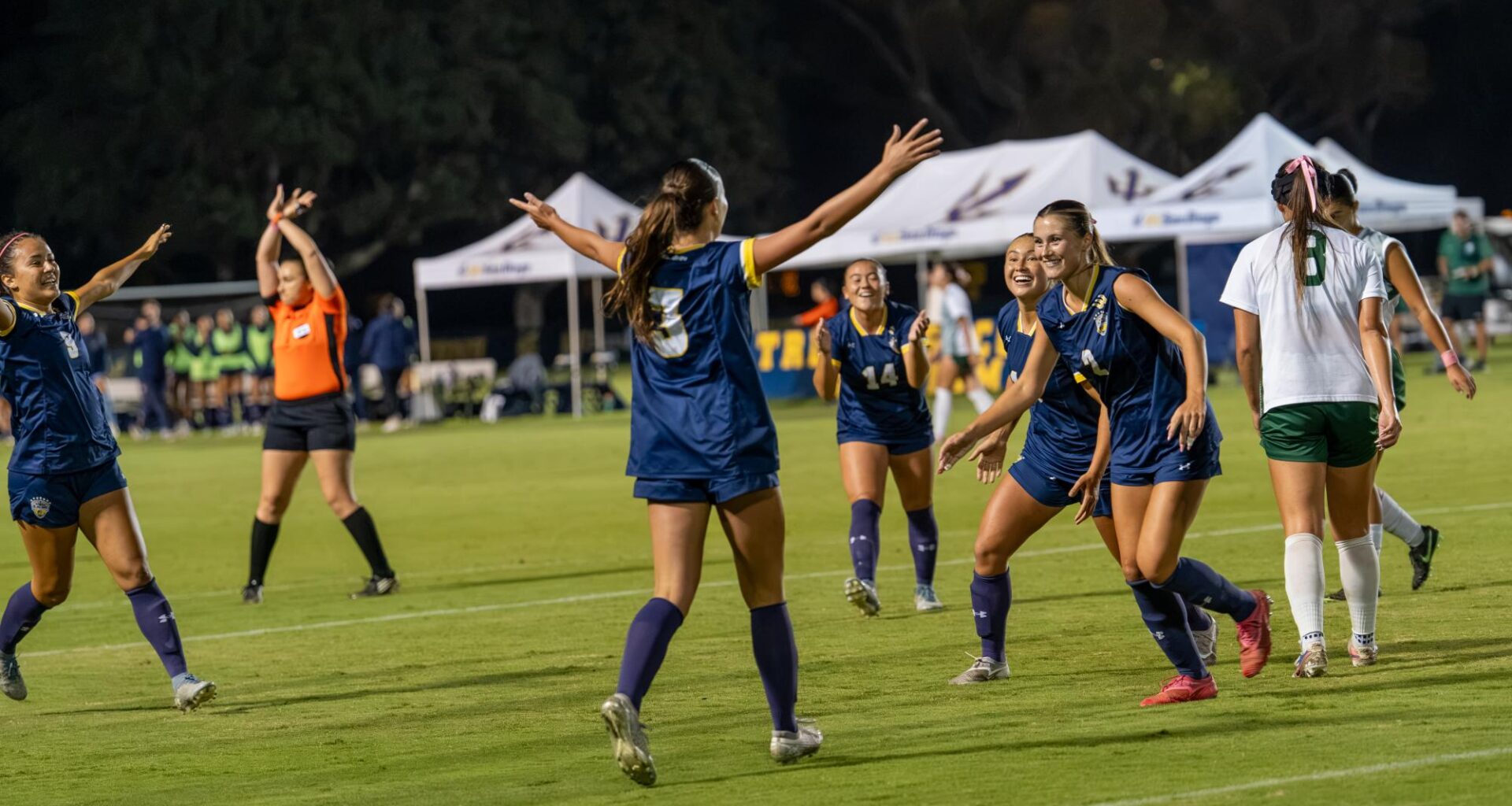 Women’s soccer silences Sacramento State in a thrilling offensive showcase – The UCSD Guardian
