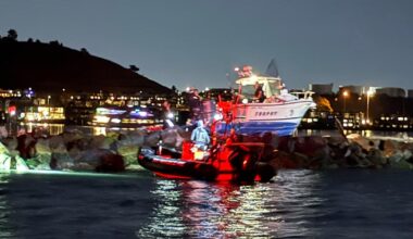 Boaters injured near Richmond Marina after vessel runs aground on rocks