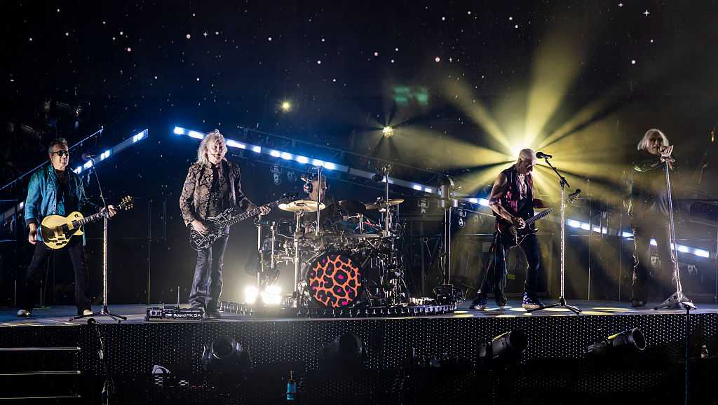 Def Leppard bringing tour with the Goo Goo Dolls to Sacramento next Spring