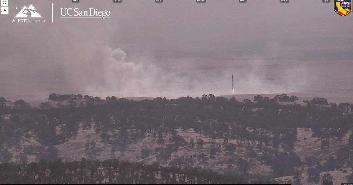 Fine Fire burns 100 acres near Calaveras-Stanislaus county line, forward progress stopped