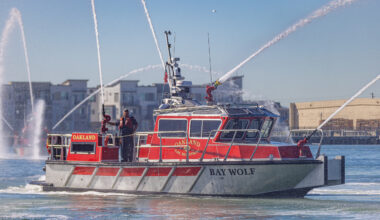 New fireboat makes debut in Oakland, will help safeguard the waterfront
