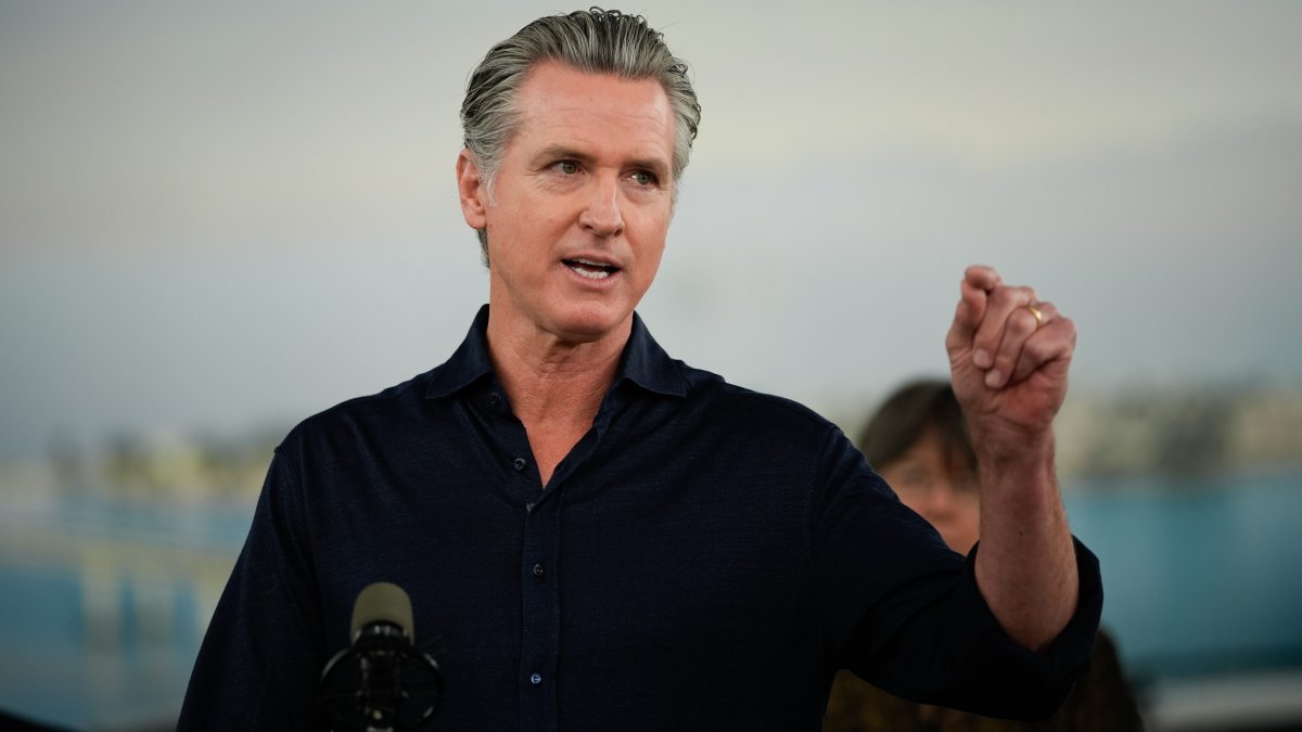 California’s Newsom vetoes smart glasses measure – NBC Bay Area