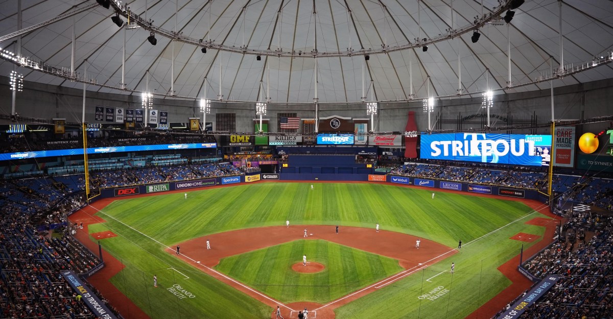 Who are Giants fans rooting for in the Game 2 of the ALDS today?