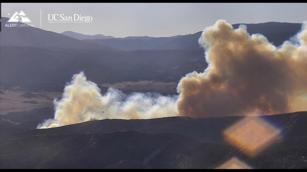 Brush fire prompts hard closure on 5 Freeway in Gorman – NBC Los Angeles