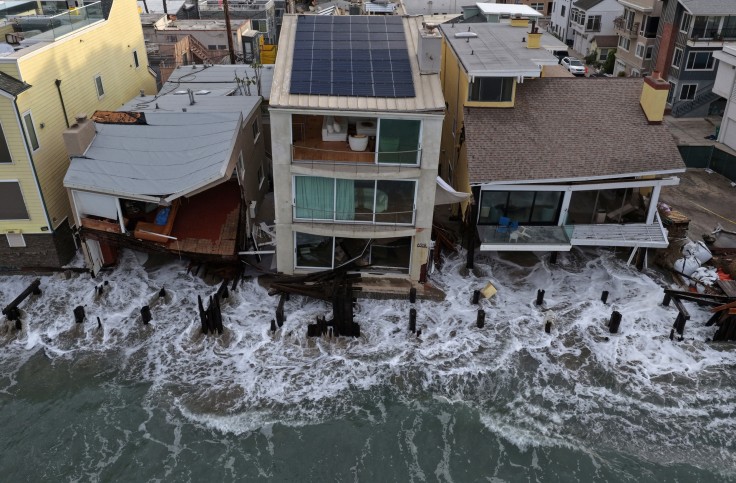 High Tide In Long Beach Continues Advanced Seaside Erosion
