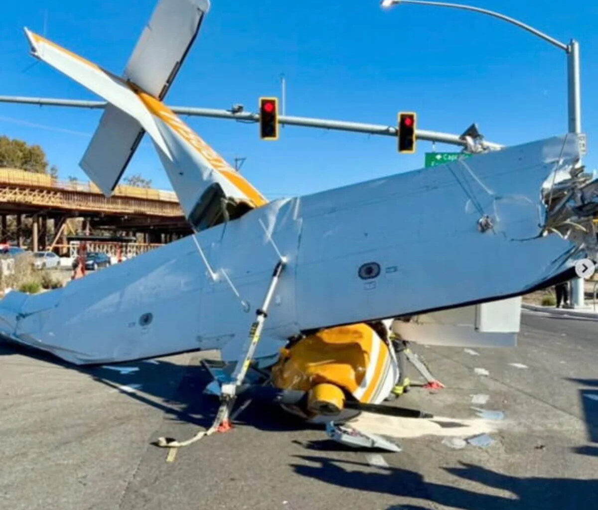 Airplane crushed after nosediving onto California street. Somehow, 2 adults and a child survive
