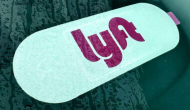 Lyft will pay more than $270 million in California wage-theft settlement