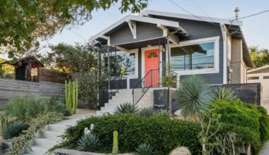 A Restoration Hardware Stylist Turned an 870-Square-Foot California Bungalow into an Indoor-Outdoor Oasis