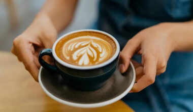 This Sacramento coffee shop sells java and handmade crafts