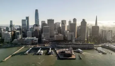 San Francisco's skyline could get a lot taller. Should it?