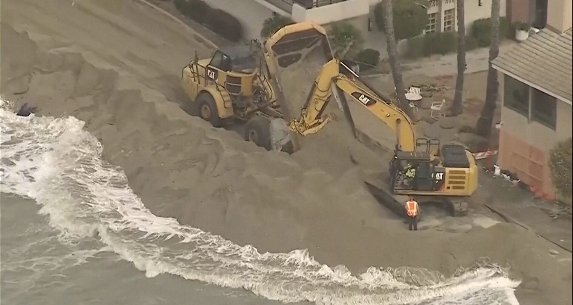 Waves crash into homes as excavators try to protect California properties | Weather