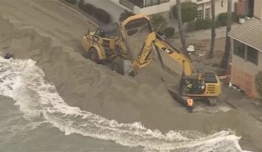 Waves crash into homes as excavators try to protect California properties | Weather