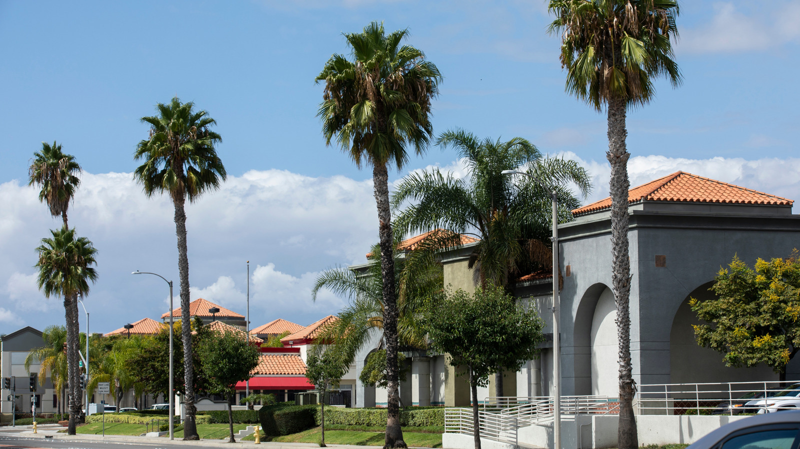 America's Most Expensive Place To Live Is This California Suburb With A Vibrant Culture And Scenic Parks