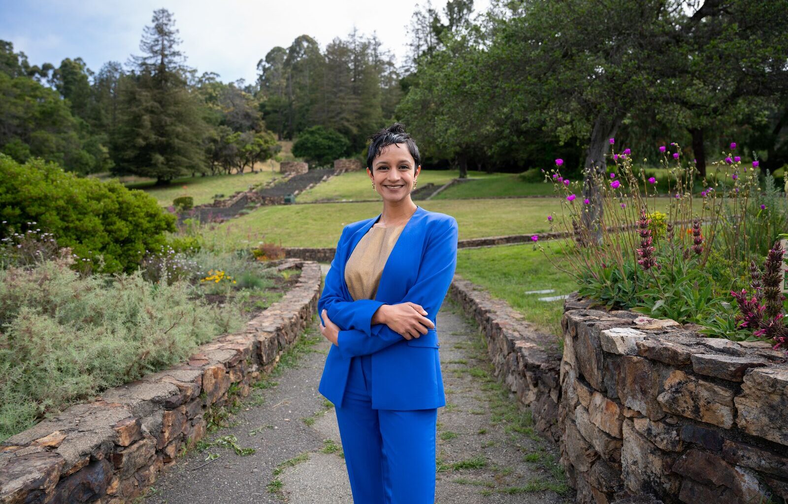 Janani Ramachandran doesn't have a challenger in District 4. You can still review her City Council record