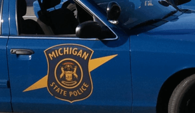35-year-old pregnant woman stabbed at Oakland County home, suspect in custody