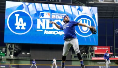 Dodgers keep Miguel Rojas on NLCS roster; Brewers hold steady