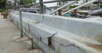 Long Beach Naples residents concerned of seawall amid coastal flooding
