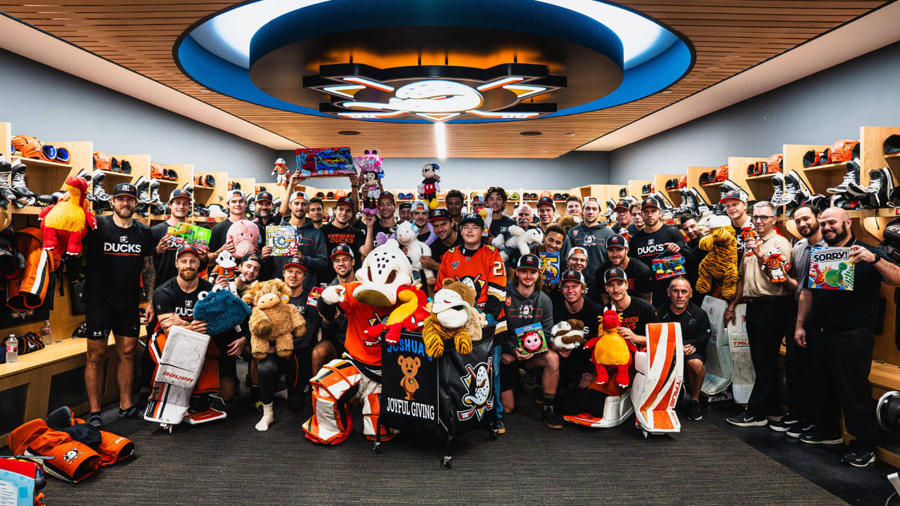 Anaheim announces 16-year-old fan as 21st Duck