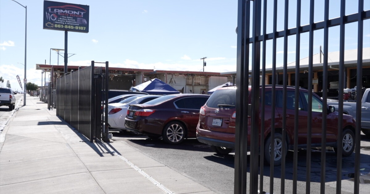 Lamont auto shop offers free car pickup amid immigration enforcement fears