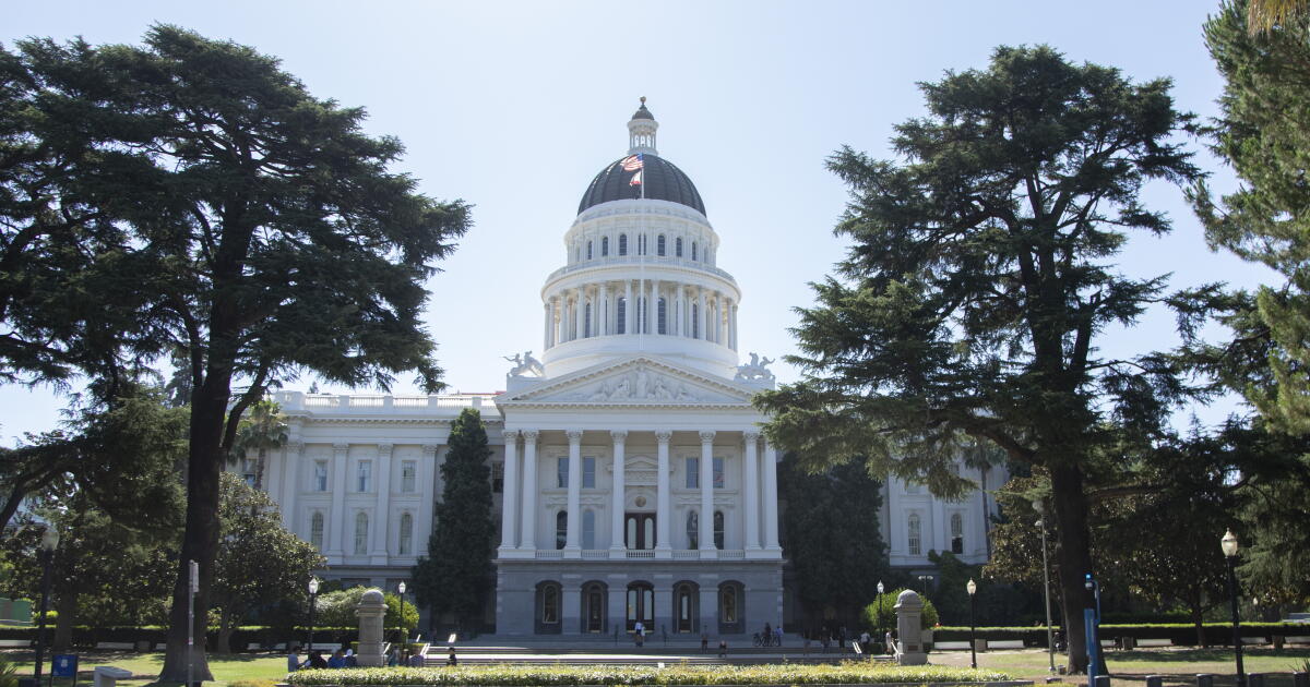 California state Capitol evacuated amid threat