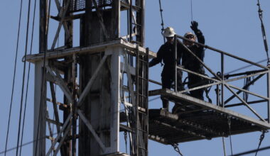 L.A. considers the rare closure of an oil production site in Jefferson Park