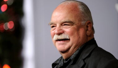 Richard Riehle dead: 'Office Space,' 'Bridesmaids' actor was 78