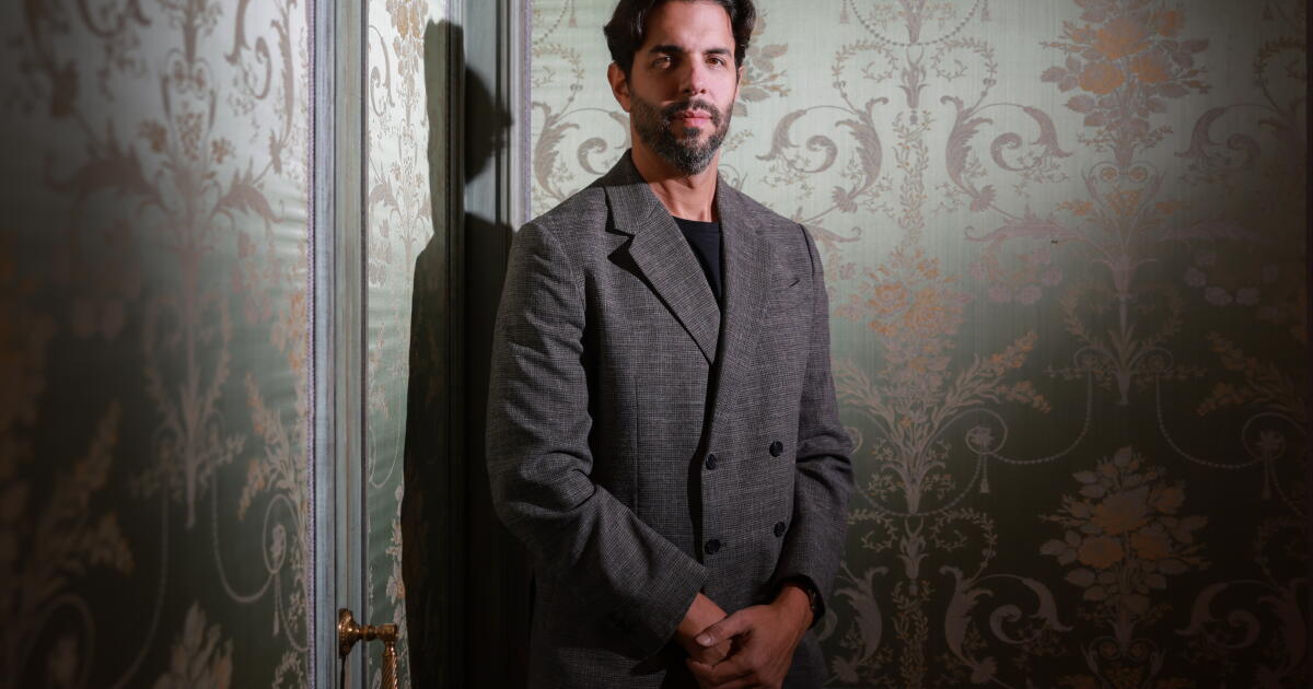 New L.A. Opera music director, Domingo Hindoyan, begins with 'Carmen'
