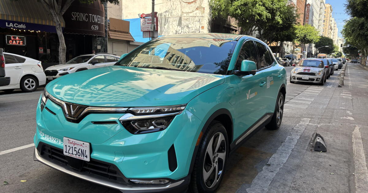 Vietnamese electric ride hailing service launches in L.A. with its own cars and drivers