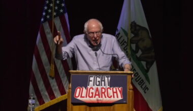 Bernie Sanders rallies local crowd for Democratic challenger Randy Villegas