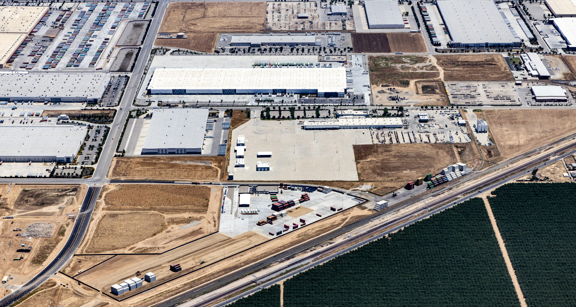 Wonderful Real Estate Inks Major Land Deals, Sells 1M SF Facility Near Bakersfield