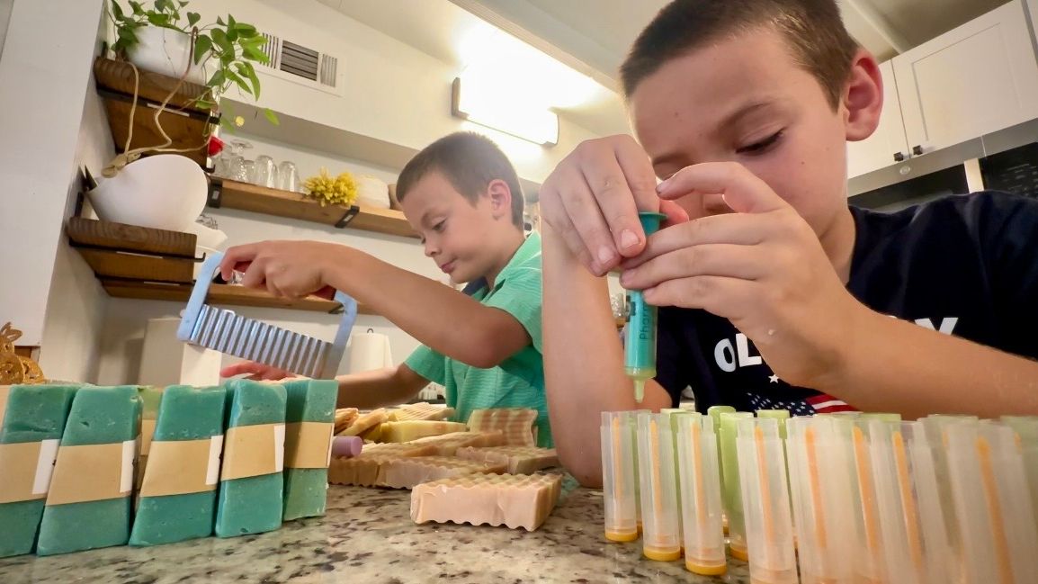 Kids Markets is a group where children, ages 5 to 17, can participate in a farmer’s market-style event, run entirely by kids. (Spectrum News/Matt Infante)