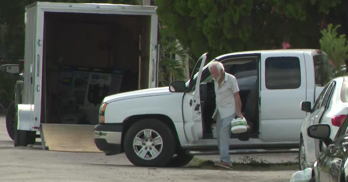 Evictions resume at Li'l Abner Mobile Home Park as dozens more residents face removal in Sweetwater