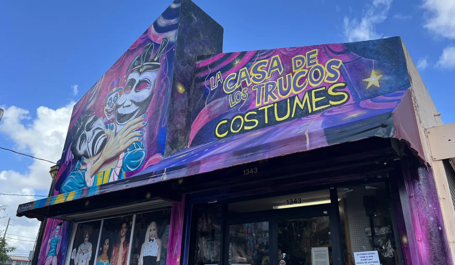 Truco or Treat: Miami’s oldest costume shop sells Halloween magic for over 50 years