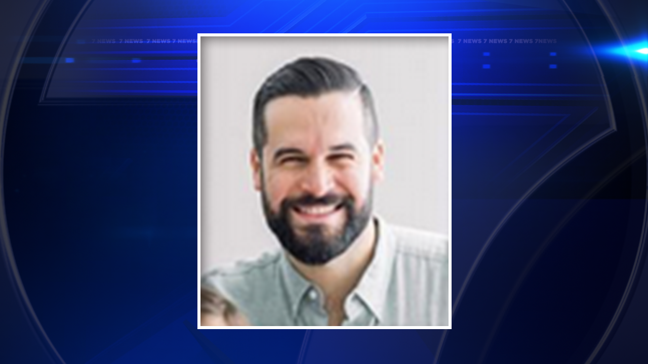 33-year-old motorman dead after crash on I-75 extension in Hialeah; Gratigny Parkway closed between Red Road and SR 826 - WSVN 7News | Miami News, Weather, Sports