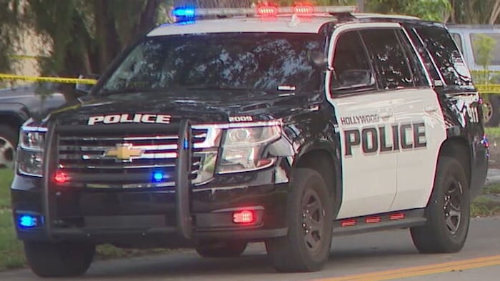 Hollywood synagogue on precautionary lockdown as police search for suspect