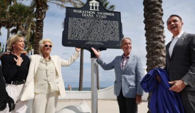 A day for Diana Nyad, and a reunion of 'two Fort Lauderdale girls'