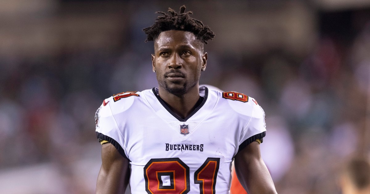 Former NFL Star Antonio Brown Returns to Miami After Waiving Extradition