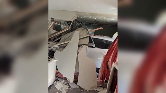 Car crashes into Mayport Road apartment, narrowly missing sleeping child