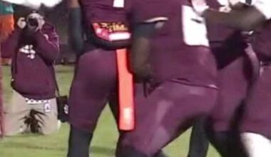 Brenton James to Caiden Smith who goes up and gets it for 6️⃣⬆️⬆️