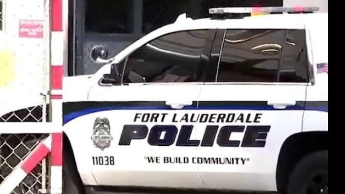 Landscaper shocked by power line while working on tree in Fort Lauderdale