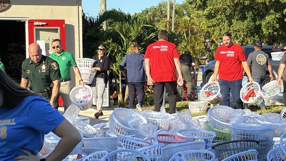 Elev8Hope’s student-led effort brings holiday meals to Martin County families. (WPEC){p}{/p}