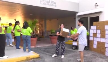 United Way of Miami hosts annual Thanksgiving drive to help families in need - WSVN 7News | Miami News, Weather, Sports