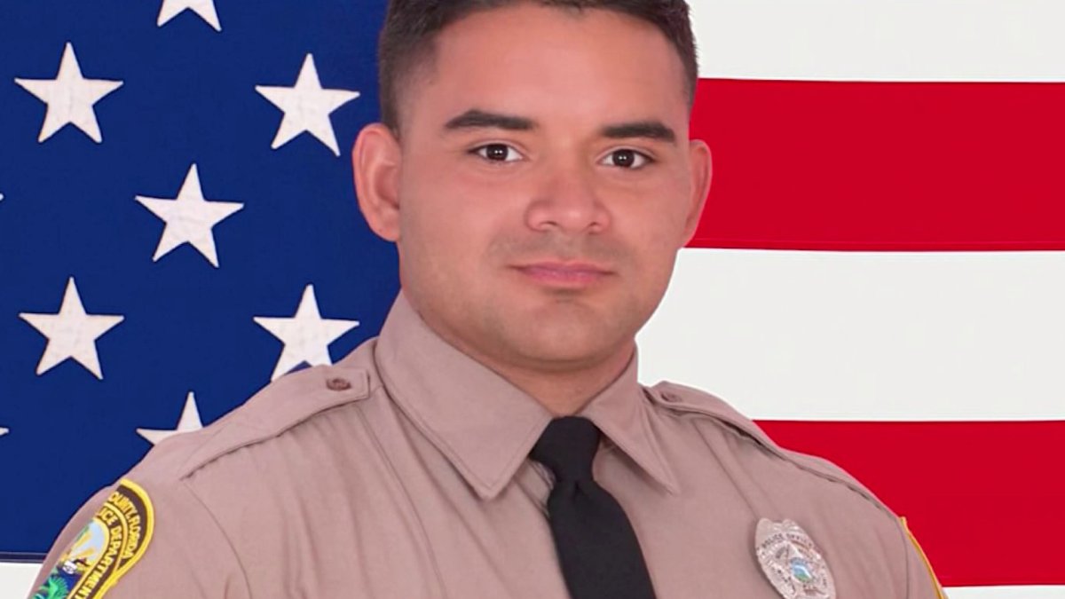 Miami-Dade deputy shot and killed during altercation with subject – NBC 6 South Florida