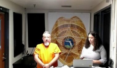 Man aspiring to be next Miami-Dade mayor fled from officers, had gun on his waistband – NBC 6 South Florida