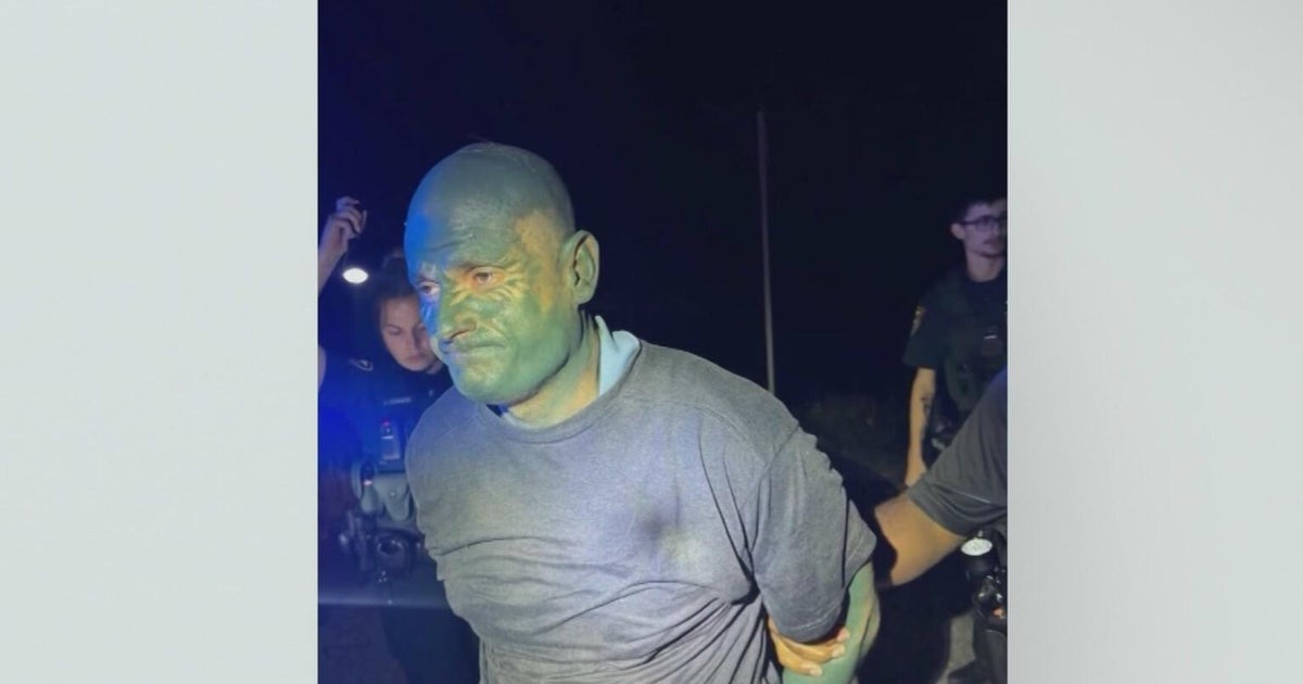 Escaped Florida inmate caught hiding in pond after stealing e-bike and vehicle, sheriff's office says