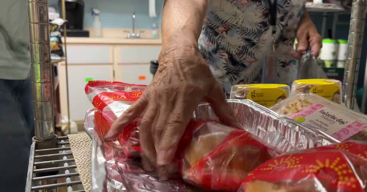 As Cold Weather Moves In, North Fort Myers Church Steps Up to Help Neighbors in Need | Lee County