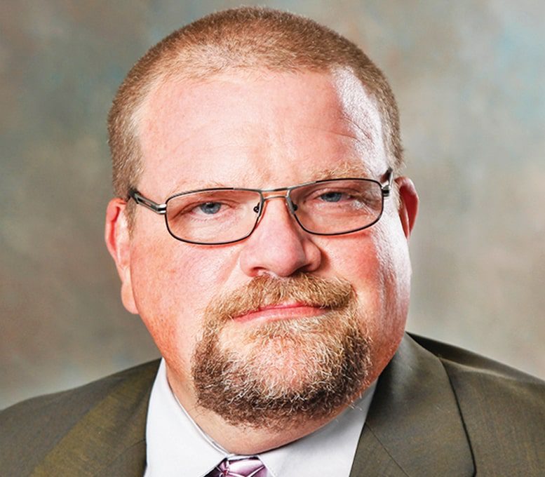 MDC Professor Oliver awarded Alex Trebek Legacy Fellowship