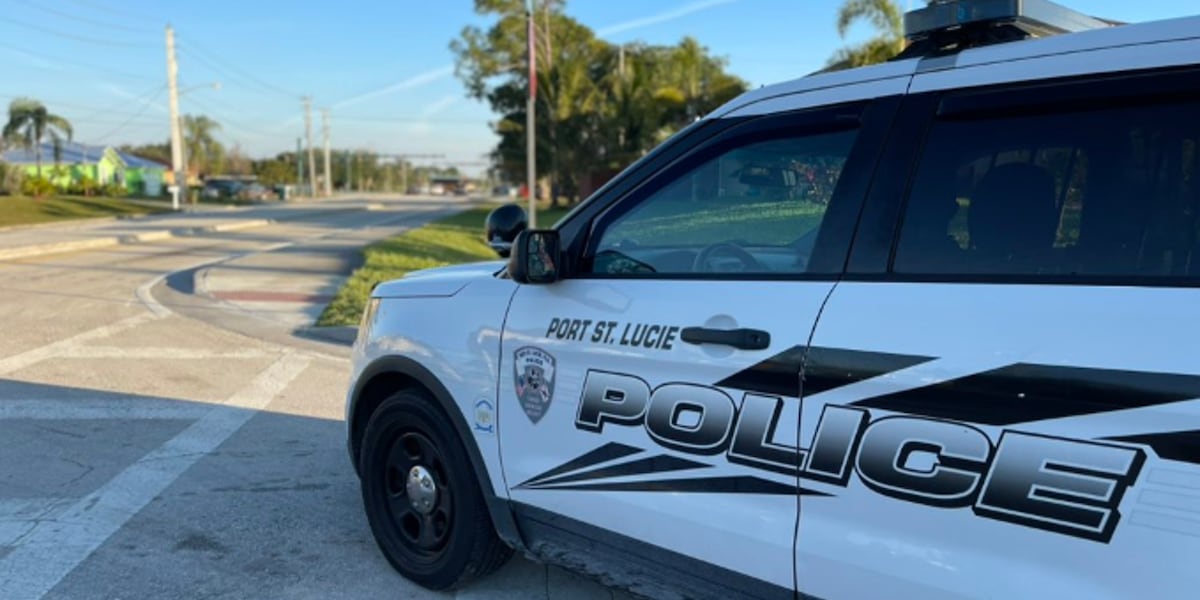 Woman dead after getting hit by 2 cars on Port St. Lucie Boulevard